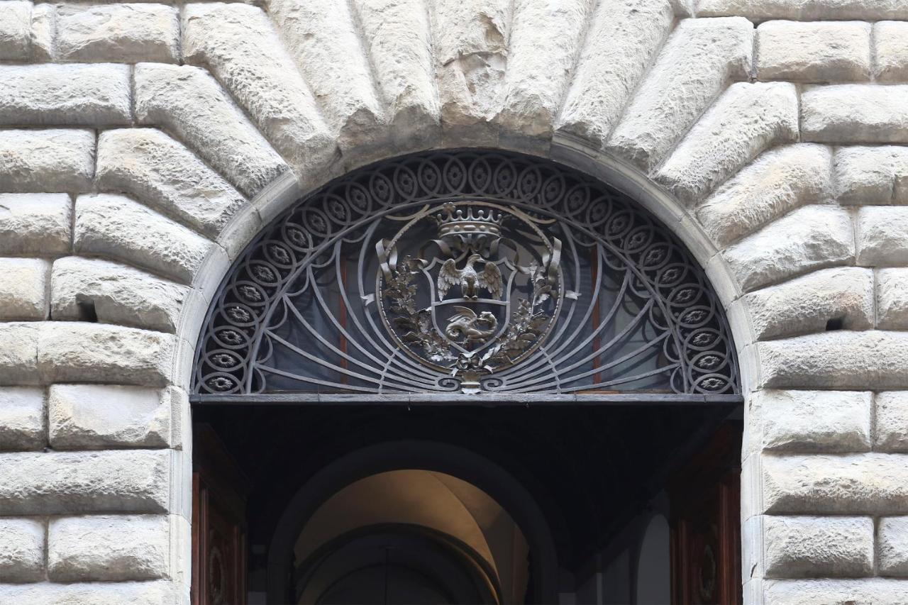 Apt. Perla - Pauline Suites, Palazzo Borghese * Florencia